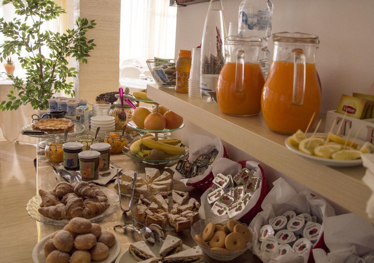 Hotel Fucsia Riccione Zewnętrze zdjęcie