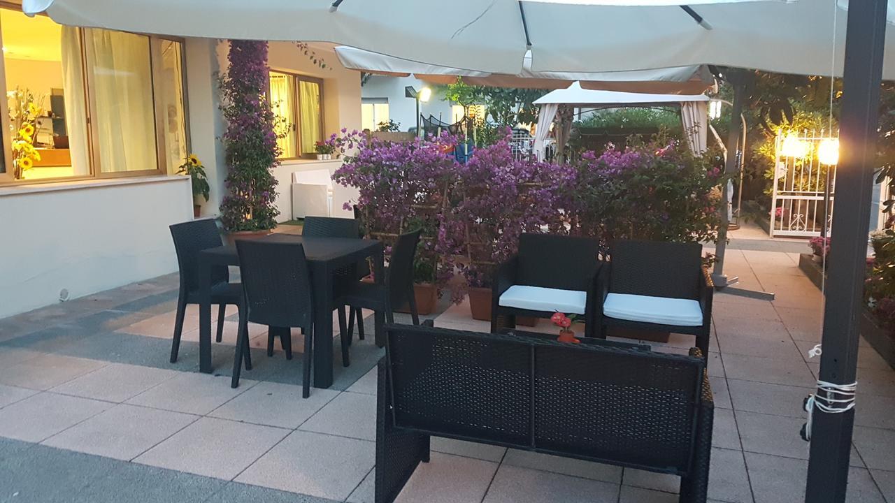 Hotel Fucsia Riccione Zewnętrze zdjęcie