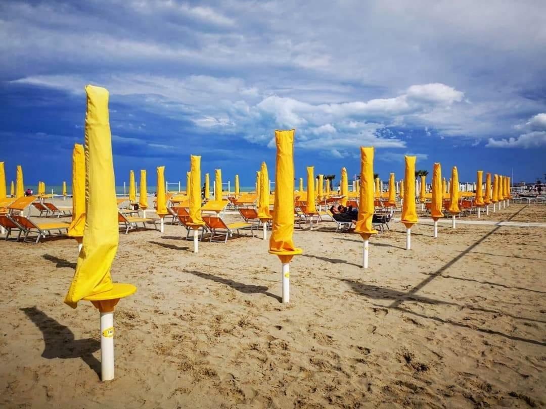 Hotel Fucsia Riccione Zewnętrze zdjęcie